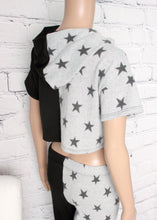 Load image into Gallery viewer, stars &amp; solid combo short hoodie
