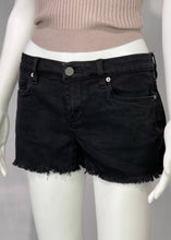 Load image into Gallery viewer, cut off denim shorts - 1887
