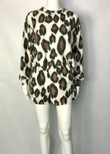 Load image into Gallery viewer, lounge shorts - leopard
