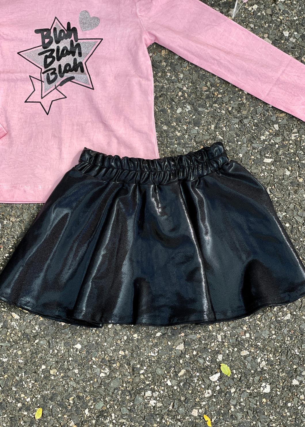 girls black skirt