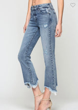 Load image into Gallery viewer, women midrise fray hem flare jean 
