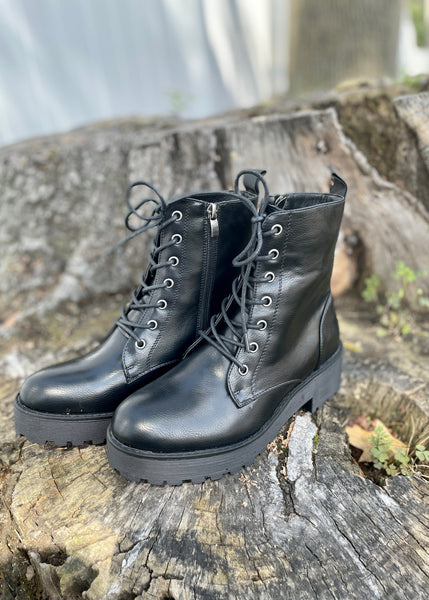 women's black combat boot