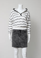 Load image into Gallery viewer, acid wash denim washed-blk
