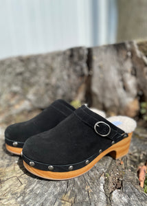 womens suede lined clogs