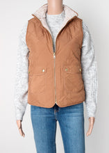 Load image into Gallery viewer, cozy reversible quilt vest
