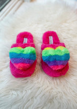 Load image into Gallery viewer, girls fuzzy heart slipper
