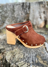 Load image into Gallery viewer, women&#39;s brown suede studded clog shoe
