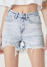 Load image into Gallery viewer, women hirise distressed shorts
