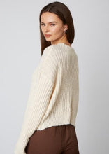 Load image into Gallery viewer, fray hem crew sweater
